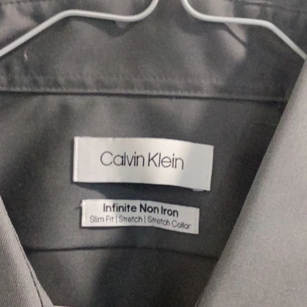New With Tags Calvin Klein Infinite Non Iron Slim Fit . - Picture 3 of 10